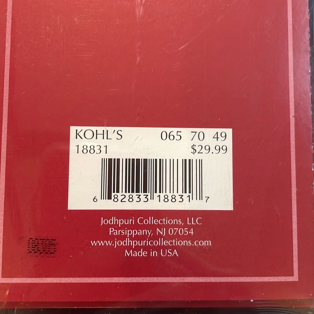 Set of Two Oil Diffusers with Oil - Picture 10 of 11